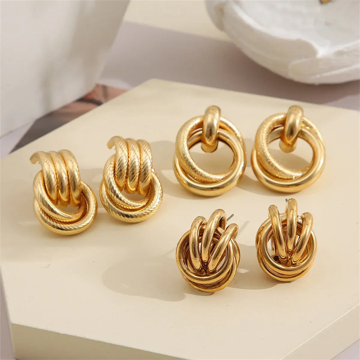 Vintage Twist Round Earrings Set for Women 2025 Boho Metal Gold Color Dangle Earrings Geometric Fashion Jewelry Trendy
