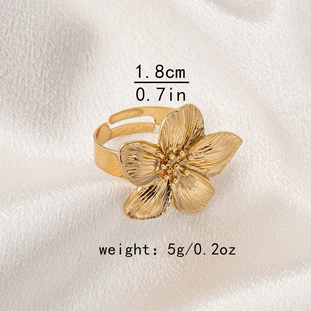 A Women's Ring with a Flower Design, Made of Metal and Adjustable in Size, Suitable for Everyday Wear and Holidays