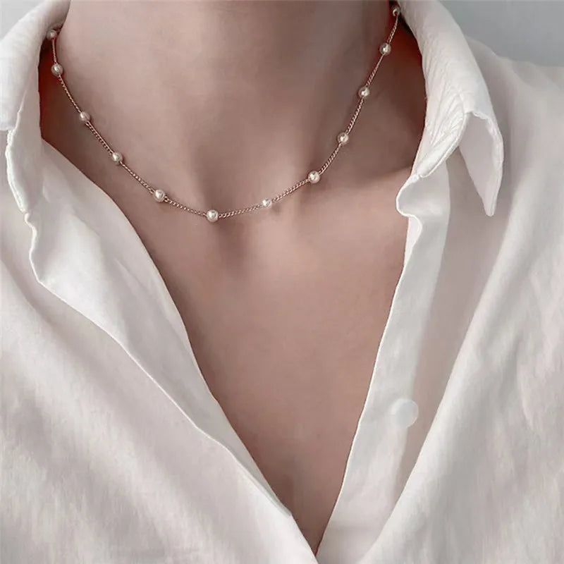 A women's beaded pearl lace gold gothic pendant collar necklace - girl's jewelry accessory